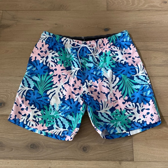 Lands' End Other - Lined Lands’ End Men’s Swim Trunks in a Large.
